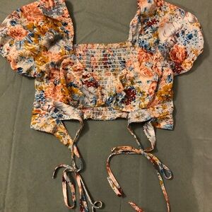 SHEIN Multicolor Floral Puff Sleeve Crop Top